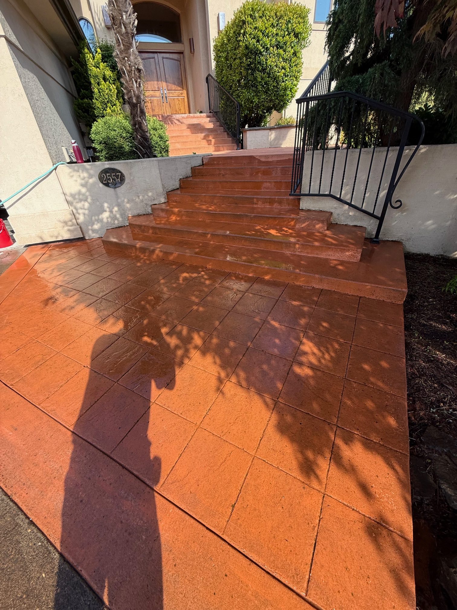 Free exterior cleaning quote Oregon, whole property before and after a GreenTree visit