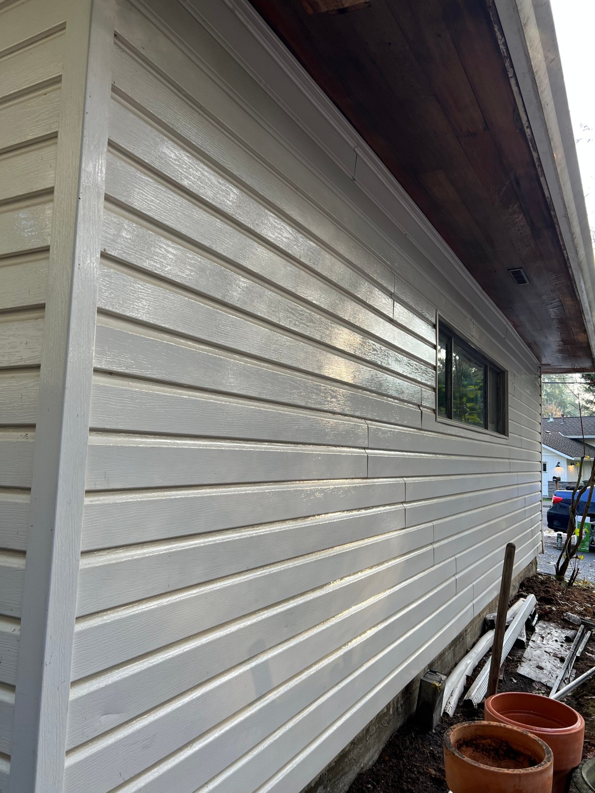 Washing the exterior of an Oregon home